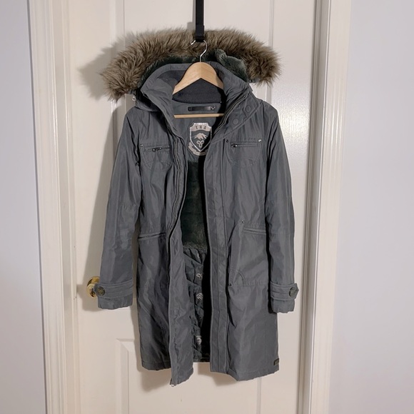 TNA Parka Fleece Lined w/ Removable Hood & Fur - Picture 1 of 8